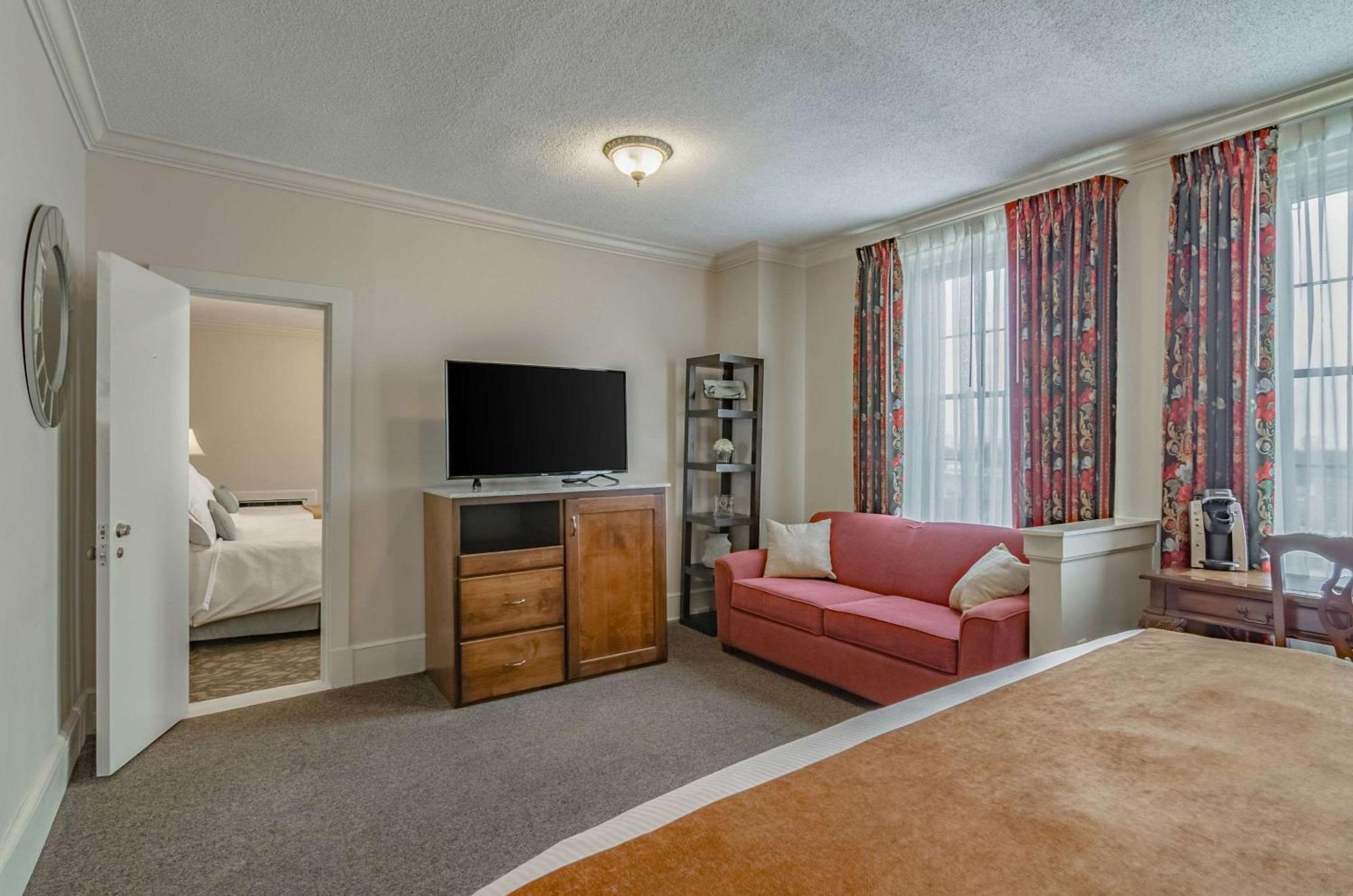 Hotel Bothwell Sedalia Central District, Ascend Hotel Collection Bagian luar foto