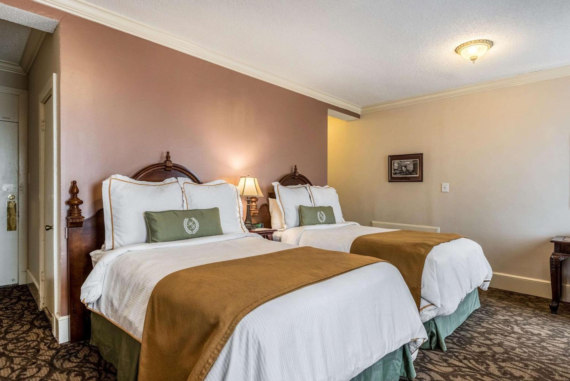 Hotel Bothwell Sedalia Central District, Ascend Hotel Collection Bagian luar foto